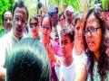 फीवाढीविरोधात पुन्हा शिक्षणमंत्र्यांना घेराव - Marathi News | Against the increase in the fees, again the Minister of Education | Latest maharashtra News at Lokmat.com