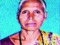 सहा मुलींनी दिला आईला अग्नी - Marathi News | Six girls gave their mother a fire | Latest pune News at Lokmat.com