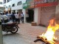 पिंपरी-चिंचवडमध्ये भाजपात राडा, खासदार, मंत्र्यांच्या पुतळ्यांचे दहन - Marathi News | Rampas in Pimpri-Chinchwad, burning of MPs and minister statues | Latest maharashtra News at Lokmat.com