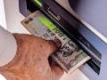 देशातील 70 टक्के एटीएम मशिनला धोका - Marathi News | 70% of the ATM machine in the country is at risk | Latest national News at Lokmat.com