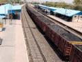 पुलगाव रेल्वे स्थानकावर कोळसा वॅगनला आग - Marathi News | Coal wagon fire at Pulgaon railway station | Latest nagpur News at Lokmat.com