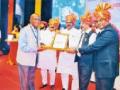 प्रभाकर दुपारे समाज उत्थान पुरस्काराने सन्मानित - Marathi News | Prabakar Dupare honored by the Society Upliftment | Latest nagpur News at Lokmat.com