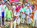 डीजेबंदीमुळे पारंपरिक वाद्यांना सुगीचे दिवस - Marathi News | Due to Dissociation | Latest maharashtra News at Lokmat.com