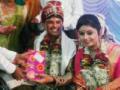 इतर भेटवस्तूऐवजी नवरदेवाला पुस्तकांचा अहेर - Marathi News | Instead of gifts, instead of gifts, | Latest chandrapur News at Lokmat.com