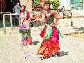 आधुनिक काळात पारंपरिक पोतराज उपेक्षित - Marathi News | Traditional portraves neglected in modern times | Latest pune News at Lokmat.com