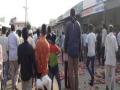 VIDEO :शेतकरी नेते जयाजीराव सूर्यवंशी यांना व्यापा-यांची मारहाण - Marathi News | VIDEO: Farmer leader Jayajiva Suryavanshi assaulted businessmen | Latest chhatrapati-sambhajinagar News at Lokmat.com