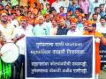 महापालिकेत गदारोळ - Marathi News | Crush in the municipal corporation | Latest maharashtra News at Lokmat.com