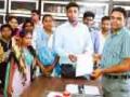 शिष्यवृत्तीसाठी एआयएसएफची निदर्शने - Marathi News | AISF demonstrations for scholarship | Latest gondia News at Lokmat.com