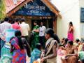 महिलांच्या तक्रारीनंतर आली पोलिसांना जाग - Marathi News | Police wake up after complaints of women | Latest vardha News at Lokmat.com