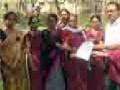 उपोषण सुरू करताच काही तासांतच मिळाला महिलांना न्याय - Marathi News | Within a few hours just after the fasting started justice to women | Latest vardha News at Lokmat.com