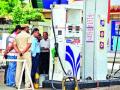 आणखी दोन पेट्रोल पंपांची तपासणी - Marathi News | Two more petrol pump inspections | Latest kolhapur News at Lokmat.com
