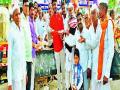 अवघे बारामतीकर वारकऱ्यांच्या सेवेत - Marathi News | Only in the service of Baramati warkaris | Latest pune News at Lokmat.com