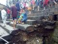 भुशी धरणाच्या पायर्‍या वाहून जाण्याचा धोका - Marathi News | The risk of carrying the steps of Bhushi dam | Latest pune News at Lokmat.com