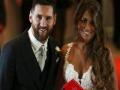 लिओनेल मेस्सीचा "शूटआऊट", बालमैत्रीणीसोबत अडकला विवाहबंधनात - Marathi News | Lionel Messi's "Shootout", Stylish Marriage with Balmatriyani | Latest other-sports News at Lokmat.com