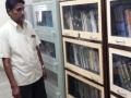 पाचशे पुस्तके दान करणारे अवलिया शेख समद - Marathi News | Ajlia Sheikh Samdad who donated 500 books | Latest jarahatke News at Lokmat.com
