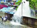 जलवाहिनी फुटून दोघांचा मृत्यू - Marathi News | Due to the death of a water tank, | Latest maharashtra News at Lokmat.com