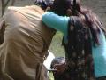 प्रियकरासोबत सार्वजनिक ठिकाणी रोमान्स करणे विद्यार्थिनीला पडले महागात - Marathi News | The girl fell in love with a lover in a public place | Latest maharashtra News at Lokmat.com