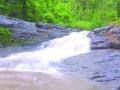 वडपाडा धबधब्यावर पर्यटकांचा पूर - Marathi News | Vadpada waterfall floods tourists | Latest maharashtra News at Lokmat.com