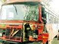 बस अपघातात २६ प्रवासी जखमी - Marathi News | 26 passengers injured in bus accident | Latest yavatmal News at Lokmat.com