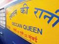 डेक्कन क्वीन रोखणा-या प्रवाशांवर कारवाई, तीन महिलांना अटक - Marathi News | Action on the passengers of the Deccan Queen Rokhana, the arrest of three women | Latest maharashtra News at Lokmat.com