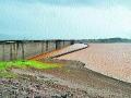 धरणातील साठा वाढता वाढेना... - Marathi News | Increase in dam damages ... | Latest maharashtra News at Lokmat.com