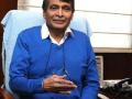 पाच वर्षात भारतीय रेल्वेचा कायापालट होणार - सुरेश प्रभू - Marathi News | Indian Railways will be transformed in five years - Suresh Prabhu | Latest maharashtra News at Lokmat.com