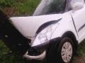 कार झाडावर आदळल्याने अपघात, दोन जणांचा मृत्यू - Marathi News | Accident, two deaths due to collapsing on a car tree | Latest maharashtra News at Lokmat.com