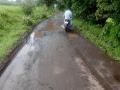 खड्डे इन... रस्ता आऊट - Marathi News | Potholes in ... road-out | Latest satara News at Lokmat.com