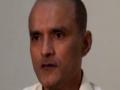 कुलभूषण यांच्या सुटकेसाठी माता-पित्यांचे साकडे - Marathi News | Mother's Companion for the release of Kulbhushan | Latest maharashtra News at Lokmat.com