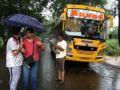 कोल्हापुरात तुफान पाऊस; 5 बसमधील 250 प्रवासी अडकले - Marathi News | Rainfall in Kolhapur; 250 passengers from the bus were stuck | Latest maharashtra News at Lokmat.com