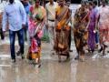 औरंगाबाद महापालिकेच्या ढिम्म कारभारावर नागरिकांची ‘चिखलफेक’ - Marathi News | Citizen's 'Chhalalpak' on the Dhimmabhoomi of Aurangabad Municipal Corporation | Latest maharashtra News at Lokmat.com