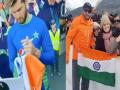 PAK vs NZ: सेमीफायनलपूर्वी शाहिन आफ्रिदीने हातात तिरंगा घेऊन जिंकली मनं; सासऱ्याच्या पावलावर पाऊल! - Marathi News | On the eve of PAK vs NZ semi-final, Pakistan player Shahid Afridi has won hearts with India's tricolour in hand   | Latest cricket News at Lokmat.com