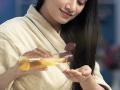 Hair Care Tips : लांबसडक- मुलायम केस हवे तर केसांना लावा कांद्याचे तेल, चकित व्हाल फायदे वाचून - Marathi News | | Latest sakhi News at Lokmat.com