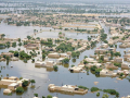 Pakistan Flood: पाकिस्तानात महापुरामुळे 'इमरजंसी' लागू, आतापर्यंत 343 मुलांसह 1000 नागरिकांचा मृत्यू - Marathi News | Pakistan Flood: 'Emergency' imposed due to floods in Pakistan, 1000 citizens including 343 children have died so far | Latest international News at Lokmat.com