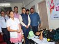 प्रत्येकाने रक्तदानाचा संकल्प करावा! - पालकमंत्र्यांनी केले आवाहन, वाढदिवसानिमित्त रक्तदान शिबिर - Marathi News | Everybody should make the donation of blood! - Guardian Minister's Appeal | Latest akola News at Lokmat.com