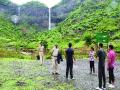 बंदी झुगारून पांडवकडा धबधब्यावर धांगडधिंगा - Marathi News | Prohibition of ban on Pandhatta waterfalls | Latest navi-mumbai News at Lokmat.com