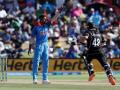 India vs New Zealand 3rd ODI : हार्दिक पांड्या 'सुधारला'... दोन विकेट, एक कॅचनंतरही ना माज, ना उन्माद - Marathi News | India vs New Zealand 3rd ODI: Hardik Pandya behaviour change, no celebration after 2 wickets and brilliant catch | Latest cricket News at Lokmat.com