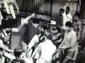VIDEO : भाजपा नगरसेवकाचा मनसे कार्यकर्त्यावर जीवघेणा हल्ला - Marathi News | VIDEO: BJP corporator's attack on MNS worker | Latest navi-mumbai News at Lokmat.com