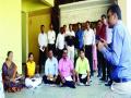 पनवेलमध्ये सभापतींचे अनोखे आंदोलन - Marathi News | The unique movement of the Speaker in Panvel | Latest raigad News at Lokmat.com