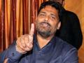 बिहारमध्ये खासदारांवर हल्ला; ढसाढसा रडले... - Marathi News | attacked on pappu yadav in Bihar; A rage crying ... | Latest national News at Lokmat.com