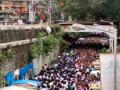 लोअर परळ रेल्वे पूल बंद असल्याने प्रवाशांची कोंडी - Marathi News | Passengers crowd because the lower Parel railway bridge is closed | Latest mumbai Videos at Lokmat.com