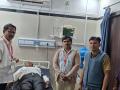 परळीत मतदान प्रक्रिया सुरू असताना केंद्रप्रमुखास हृदयविकाराचा झटका - Marathi News | Center head suffered a heart attack while polling process was going on in Parli | Latest beed News at Lokmat.com परळीत मतदान प्रक्रिया सुरू असताना केंद्रप्रमुखास हृदयविकाराचा झटका - Marathi News | Center head suffered a heart attack while polling process was going on in Parli | Latest beed News at Lokmat.com