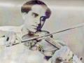 जीव  ओवाळून  टाकणारा  कलावंत! - Marathi News | An article on Sridhar Parsekar, the finest Hindustani violinist of the 20th century.. on his birth centenary year | Latest manthan News at Lokmat.com