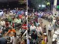 छत्रपती संभाजीनगरात अफवांची टाकी 'फुल'; वाहनधारकांची पेट्रोल-डिझेल भरण्यासाठी धावपळ - Marathi News | Chhatrapati Sambhajinagar: Huge Crowds at Petrol Pumps Amid Fuel Shortage Rumors Linked to Global War | Latest chhatrapati-sambhajinagar News at Lokmat.com