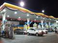 पेट्रोल पंपवर मोफत मिळतात 'या' सुविधा; तुम्हाला माहितीहेत का? - Marathi News | petrol pumps in india provide you these rights | Latest business Photos at Lokmat.com
