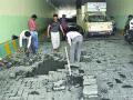 दुरुस्तीनंतर लगेचच उखडले पेव्हर ब्लॉक - Marathi News | Pavement block, immediately after the repair | Latest thane News at Lokmat.com