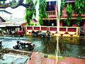 पहिल्याच पावसात ‘महावितरणची बत्ती गुल’ - Marathi News | In the first rain, 'Mahavitaran Ki Bati Gul' | Latest vasai-virar News at Lokmat.com