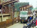 जुना पुणे-मुबंई महामार्ग : वाहतूककोंडी नित्याचीच - Marathi News |  The Old Pune-Mumbai Highway: The Road to the Travelers | Latest pimpri-chinchwad News at Lokmat.com
