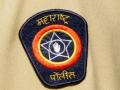 खाकी वर्दीतील माणुसकी धावली, गस्तीच्या वाहनातूनच रुग्णसेवा - Marathi News | Khaki uniforms run in humanity, patient service only through a motor vehicle | Latest pune News at Lokmat.com