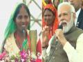'तुम्ही चांगले भाषण करता, निवडणूक लढवणार का?' पीएम मोदींची महिलेला ऑफर, उत्तर आले... - Marathi News | Narendra Modi Varanasi, 'You make a good speech, will you contest the election?' PM Modi's offer to the woman | Latest national News at Lokmat.com